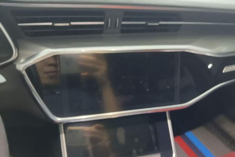 Used Audi A6L 2020 40 TFSI Luxury Dynamic Edition Audio And AC Panel