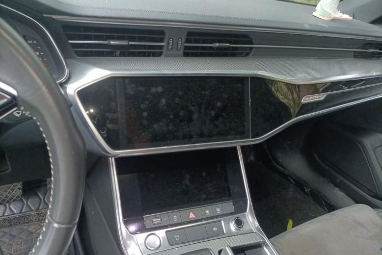 Used Audi A6L 2020 40 TFSI Luxury Dynamic Edition Audio And AC Panel