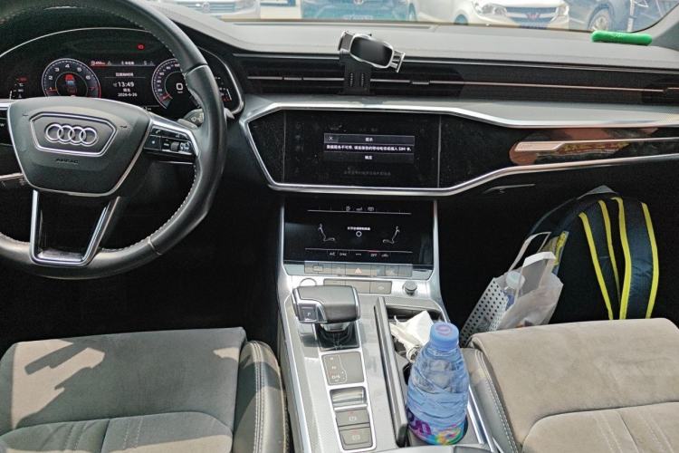 Used Audi A6L 2020 40 TFSI Luxury Dynamic Edition Center Console