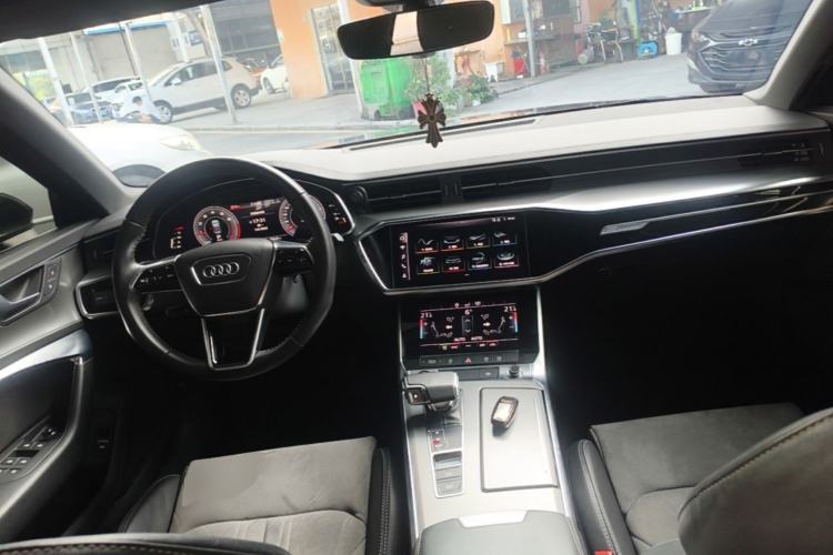 Used Audi A6L 2020 40 TFSI Luxury Dynamic Edition Center Console