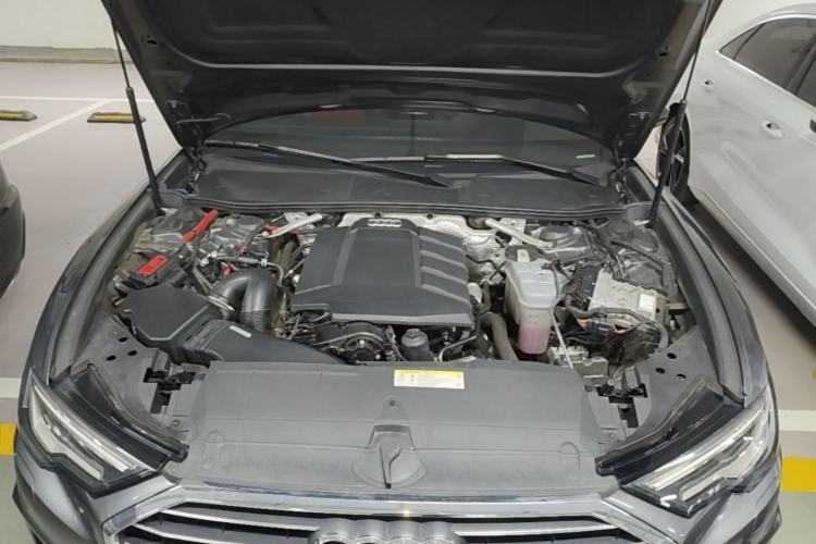Used Audi A6L 2020 40 TFSI Luxury Dynamic Edition Engine Bay