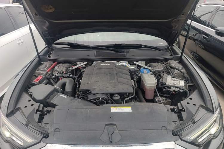 Used Audi A6L 2020 45 TFSI Prestige Dynamic Edition Engine Bay