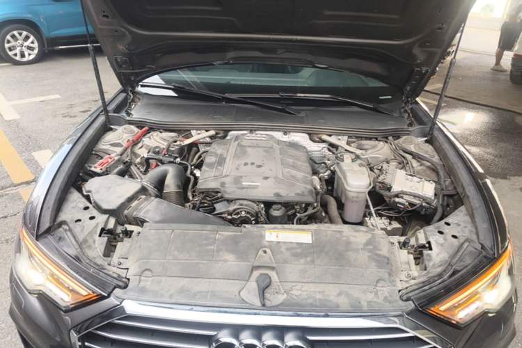 Used Audi A6L 2020 40 TFSI Luxury Dynamic Edition Engine Bay