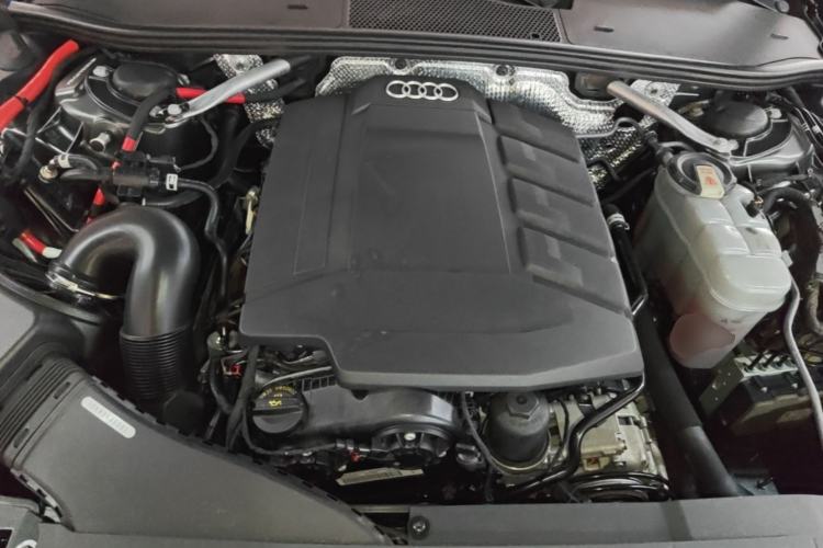 Used Audi A6L 2020 40 TFSI Luxury Dynamic Edition Engine Bay