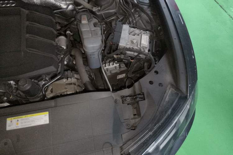 Used Audi A6L 2020 45 TFSI Prestige Dynamic Edition Engine Bay Left