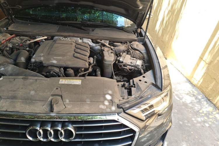 Used Audi A6L 2020 40 TFSI Luxury Dynamic Edition Engine Bay Left