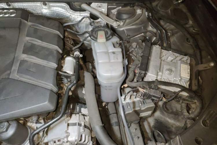 Used Audi A6L 2020 45 TFSI quattro Prestige Dynamic Edition Engine Bay Left