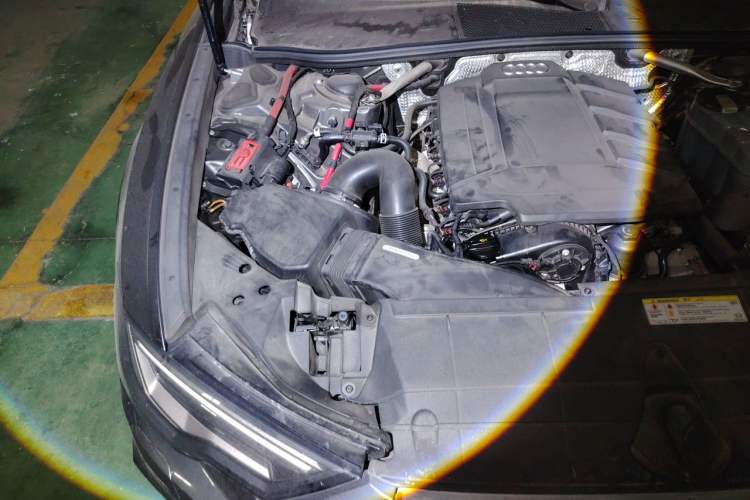 Used Audi A6L 2020 40 TFSI Luxury Dynamic Edition Engine Bay Right
