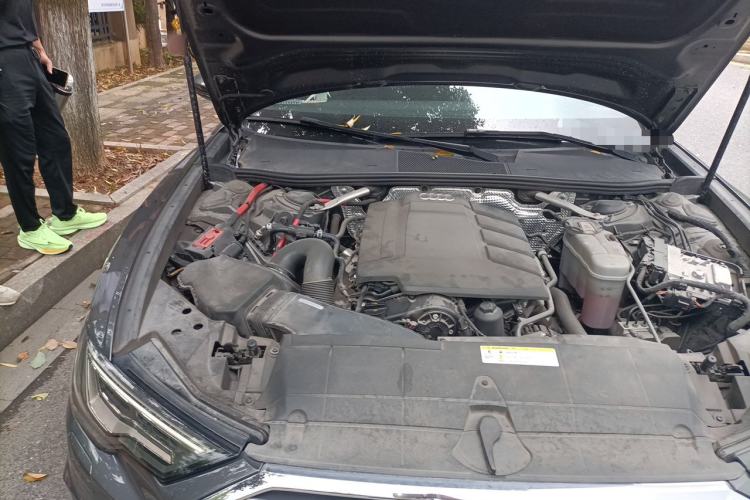 Used Audi A6L 2020 40 TFSI Luxury Dynamic Edition Engine Bay Right