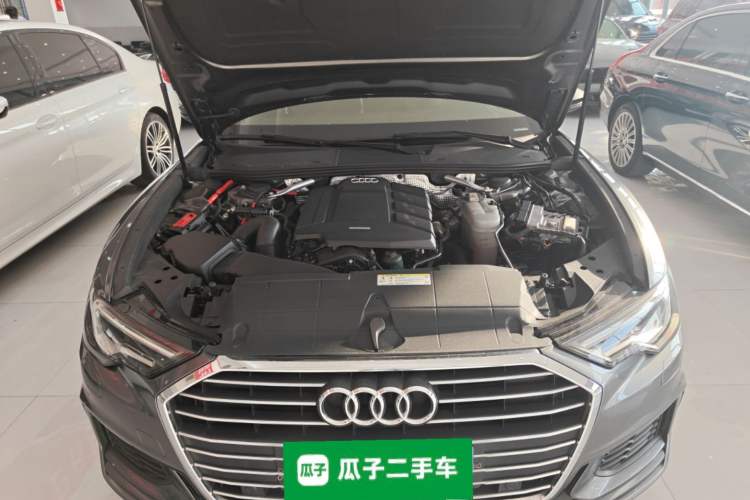 Used Audi A6L 2020 40 TFSI Luxury Dynamic Edition Engine Bay