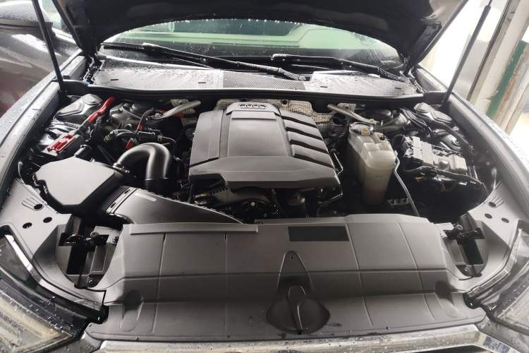 Used Audi A6L 2020 40 TFSI Luxury Dynamic Edition Engine Bay