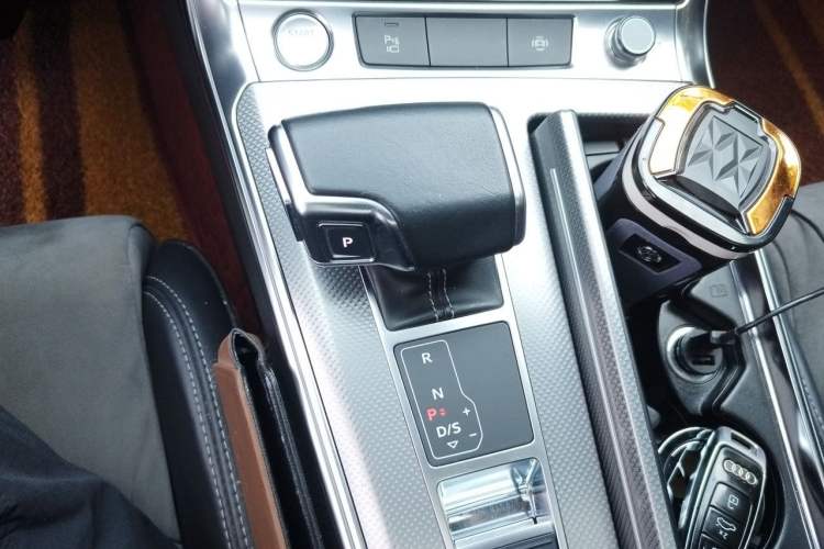 Used Audi A6L 2020 45 TFSI Prestige Dynamic Edition Gear Lever