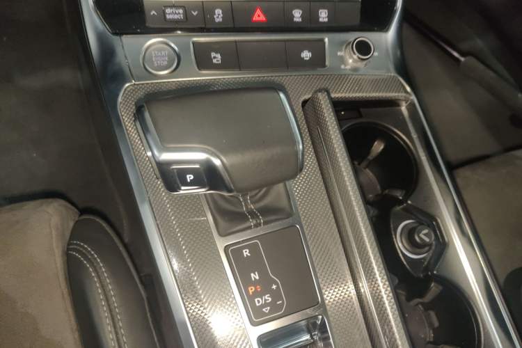 Used Audi A6L 2020 40 TFSI Luxury Dynamic Edition Gear Lever