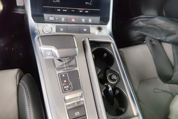 Used Audi A6L 2020 40 TFSI Luxury Dynamic Edition Gear Lever