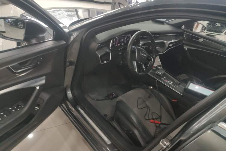 Used Audi A6L 2020 40 TFSI Luxury Dynamic Edition Interior 3
