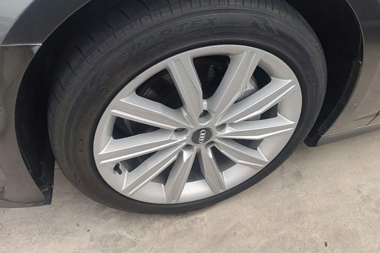 Used Audi A6L 2020 45 TFSI Prestige Dynamic Edition Left Front Wheel Hub