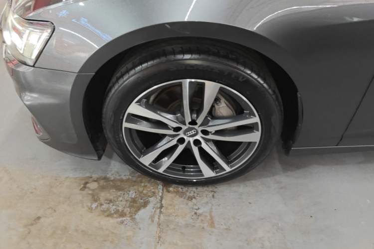 Used Audi A6L 2020 40 TFSI Luxury Dynamic Edition Left Front Wheel Hub