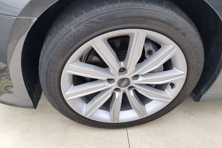 Used Audi A6L 2020 45 TFSI Prestige Dynamic Edition Left Front Wheel Hub