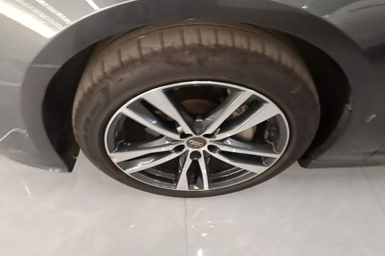Used Audi A6L 2020 45 TFSI Prestige Dynamic Edition Left Front Wheel Hub