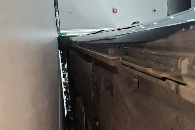 Used Audi A6L 2020 40 TFSI Luxury Dynamic Edition Left Side Sill
