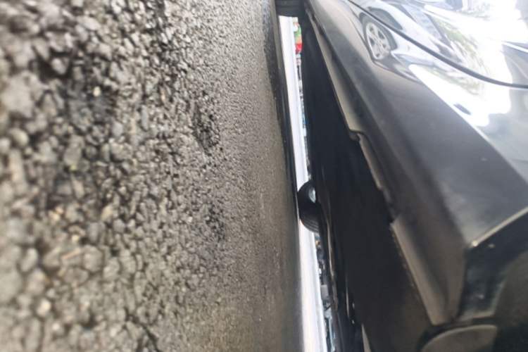 Used Audi A6L 2020 40 TFSI Luxury Dynamic Edition Left Side Sill