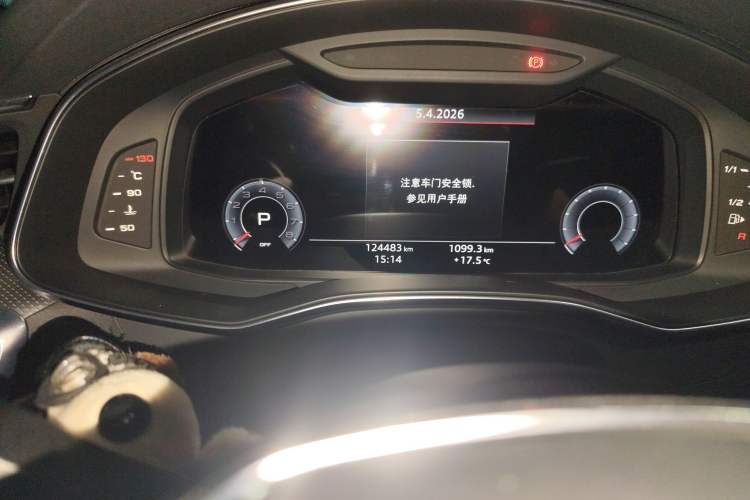 Used Audi A6L 2020 45 TFSI quattro Prestige Dynamic Edition Odometer Close Up