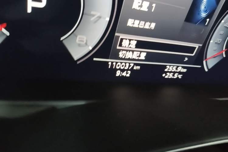 Used Audi A6L 2020 40 TFSI Luxury Dynamic Edition Odometer Close Up