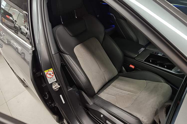 Used Audi A6L 2020 40 TFSI Luxury Dynamic Edition Right Front Seat