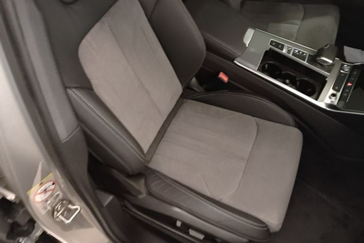 Used Audi A6L 2020 40 TFSI Luxury Dynamic Edition Right Front Seat