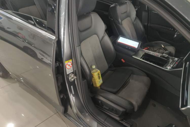 Used Audi A6L 2020 40 TFSI Luxury Dynamic Edition Right Front Seat