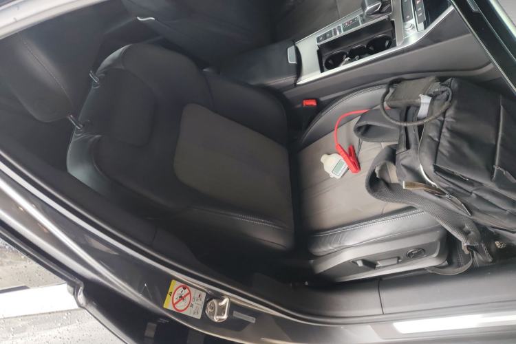 Used Audi A6L 2020 40 TFSI Luxury Dynamic Edition Right Front Seat
