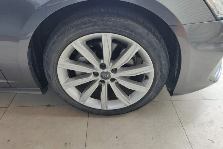 Used Audi A6L 2020 45 TFSI Prestige Dynamic Edition Right Front Wheel Hub