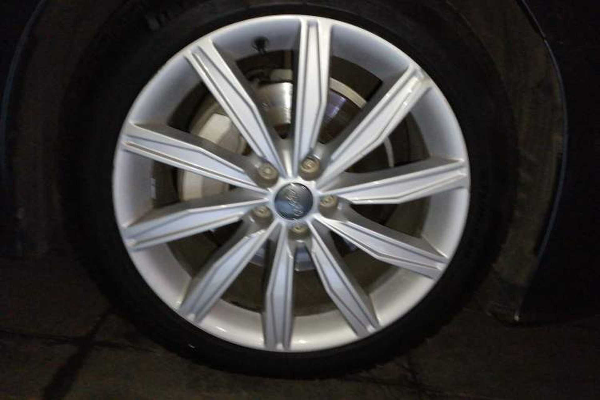 Used Audi A6L 2020 45 TFSI Prestige Dynamic Edition Right Front Wheel Hub