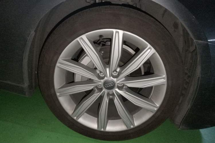 Used Audi A6L 2020 45 TFSI Prestige Dynamic Edition Right Front Wheel Hub