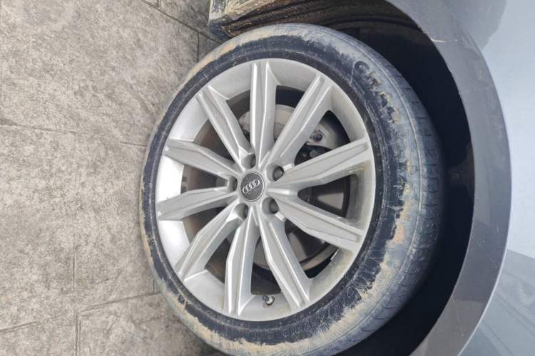 Used Audi A6L 2020 45 TFSI Prestige Dynamic Edition Right Front Wheel Hub