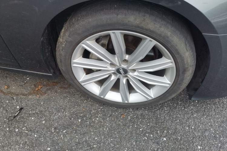 Used Audi A6L 2020 45 TFSI Prestige Dynamic Edition Right Front Wheel Hub