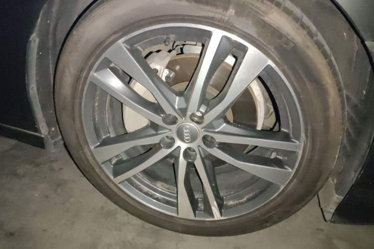 Used Audi A6L 2020 40 TFSI Luxury Dynamic Edition Right Front Wheel Hub