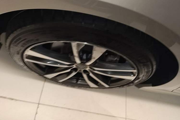 Used Audi A6L 2020 40 TFSI Luxury Dynamic Edition Right Rear Wheel Hub