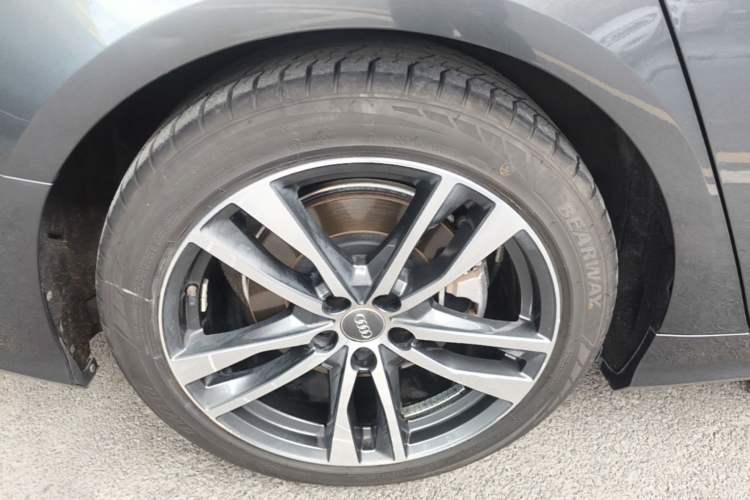 Used Audi A6L 2020 40 TFSI Luxury Dynamic Edition Right Rear Wheel Hub