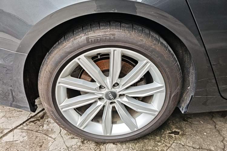 Used Audi A6L 2020 45 TFSI Prestige Dynamic Edition Right Rear Wheel Hub