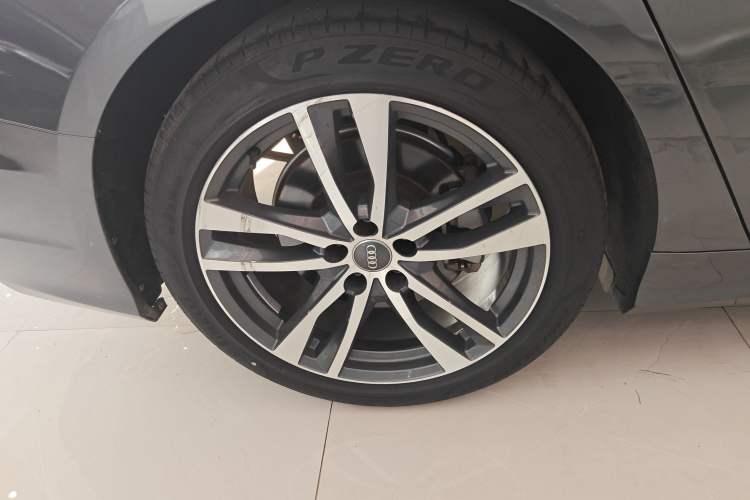 Used Audi A6L 2020 40 TFSI Luxury Dynamic Edition Right Rear Wheel Hub