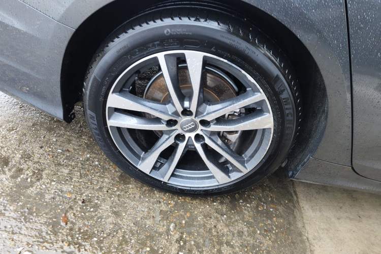 Used Audi A6L 2020 40 TFSI Luxury Dynamic Edition Right Rear Wheel Hub