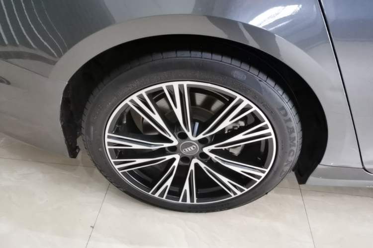 Used Audi A6L 2020 45 TFSI Prestige Dynamic Edition Right Rear Wheel Hub