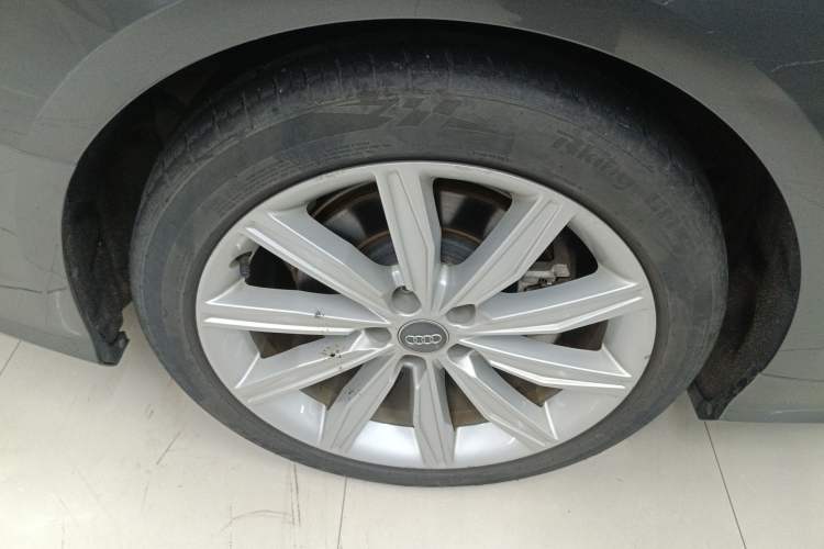 Used Audi A6L 2020 45 TFSI Prestige Dynamic Edition Right Rear Wheel Hub
