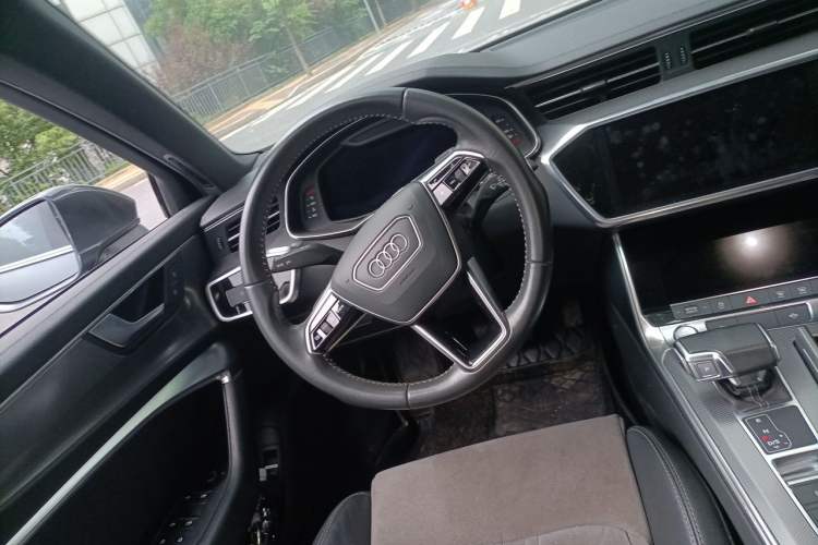 Used Audi A6L 2020 40 TFSI Luxury Dynamic Edition Steering Wheel
