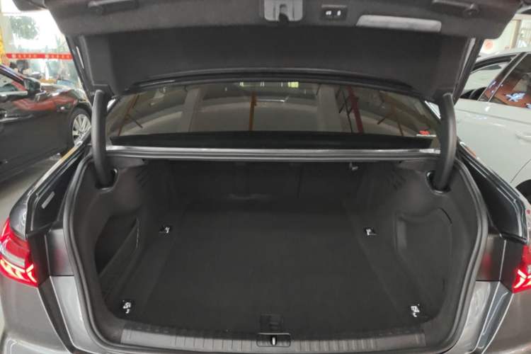 Used Audi A6L 2020 40 TFSI Luxury Dynamic Edition Trunk