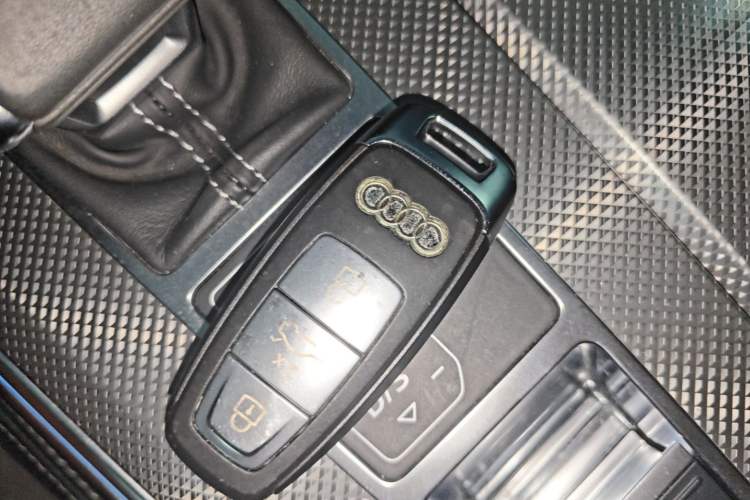 Used Audi A6L 2020 45 TFSI Prestige Dynamic Edition Vehicle Key