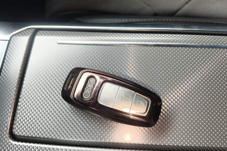 Used Audi A6L 2020 40 TFSI Luxury Dynamic Edition Vehicle Key