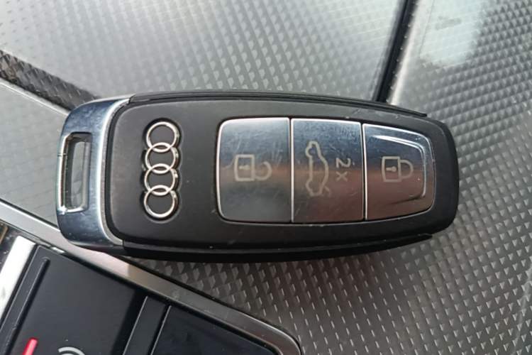 Used Audi A6L 2020 40 TFSI Luxury Dynamic Edition Vehicle Key