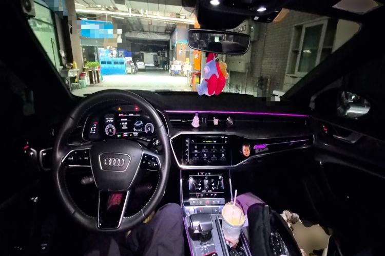 Used Audi A6L 2020 40 TFSI Luxury Dynamic Edition Center Console